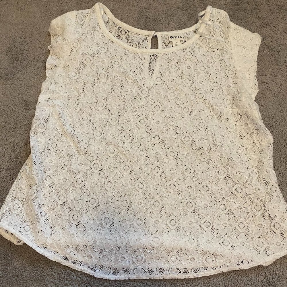 Stylus White Floral Lacey Top in size XL